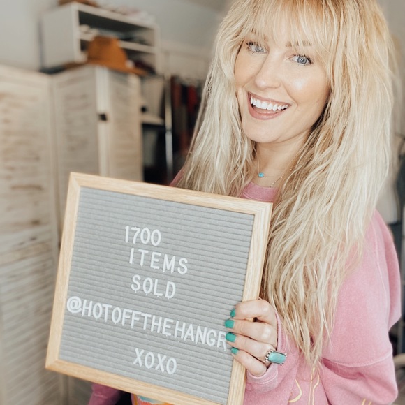 Meet your Seller 🌻 - Picture 5 of 14